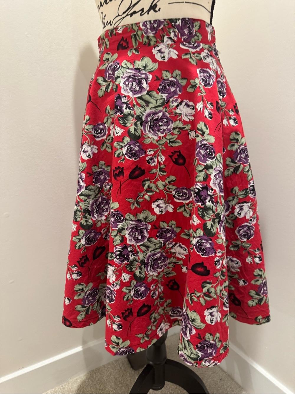 Playgirl Purple Roses Circle Lined Skirt Size XS